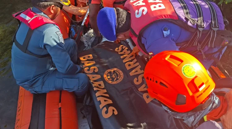 Hari Kedua Pencarian, ABK Kapal Turmalin Ditemukan Meninggal di Banyuwedang