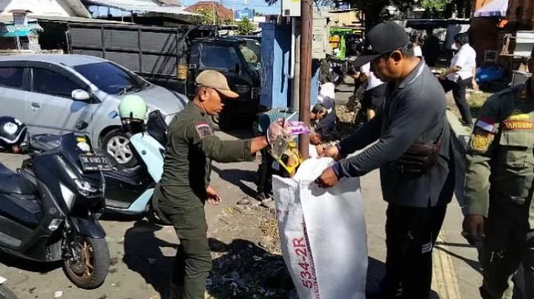 Jembrana Perketat Pengelolaan Sampah, Satpol PP Dilibatkan Awasi Warga