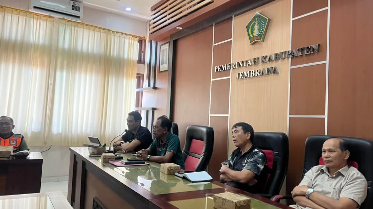 Pemkab Jembrana Libatkan Desa Adat, Teba Komunal Disiapkan Kelola Sampah Organik