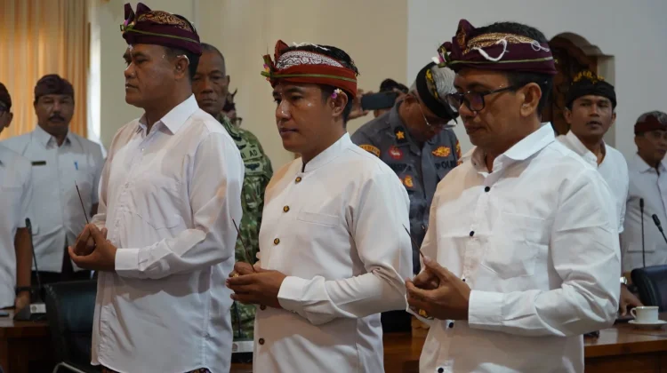Direksi Baru Perumda Pasar Argha Nayottama Dilantik, Target PAD Rp1 Miliar