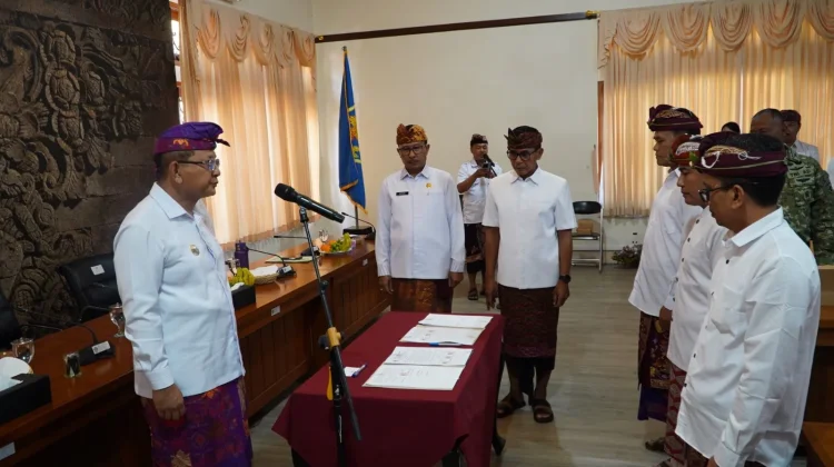 Direksi Baru Perumda Pasar Argha Nayottama Diharapkan Mampu Tingkatkan Kinerja