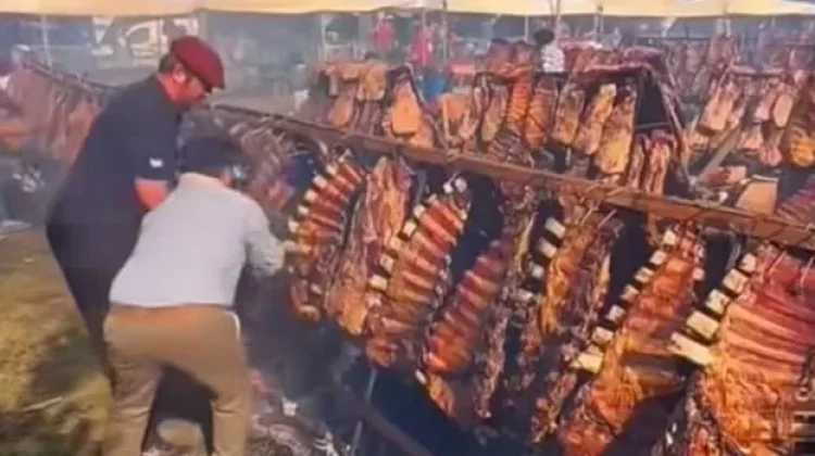 Tradisi Asado, Ritual Memanggang Daging yang Menjadi Simbol Kebersamaan di Amerik