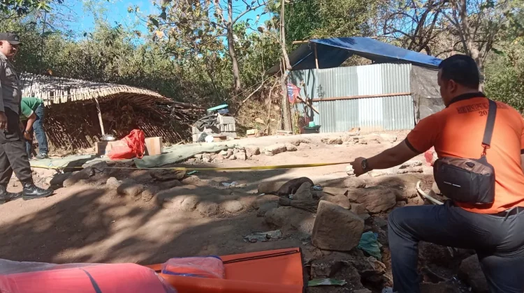 Diterjang Angin, Rumah Warga Rata Tanah