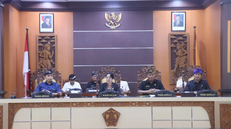 DPRD Jembrana Soroti Target PAD dan Aktivitas Pasar Umum Negara