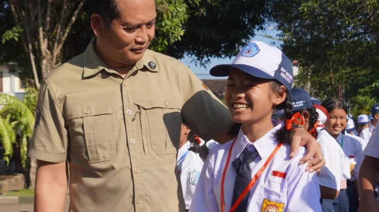 Tinjau MPLS, Bupati Jembrana Tekankan Sekolah Ramah Anak