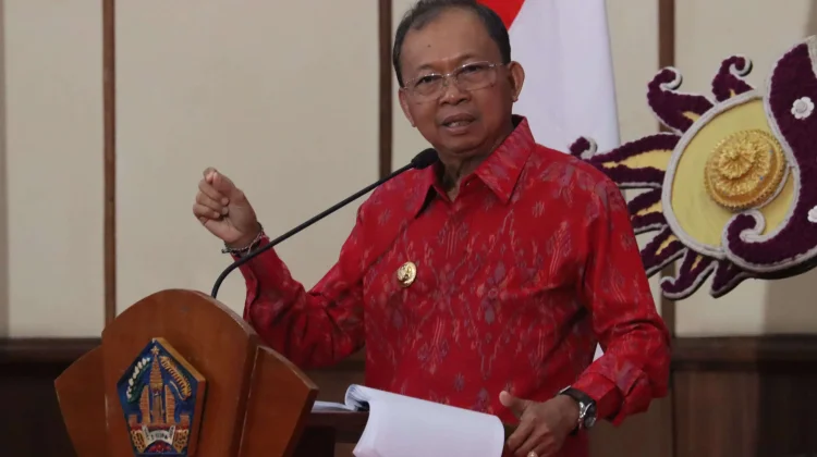 Bali Target Lepas dari Energi Fosil, Koster Pacu PLTS Demi NZE 2045