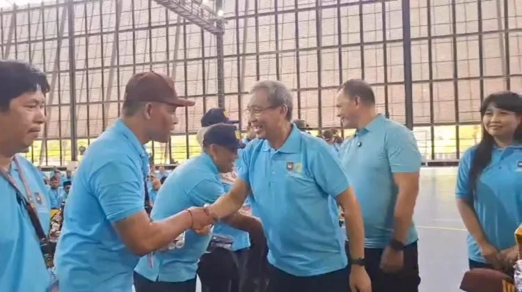 Perbekel Gobleg Raih Predikat Mahasiswa Terbaik Program UI Kemendagri