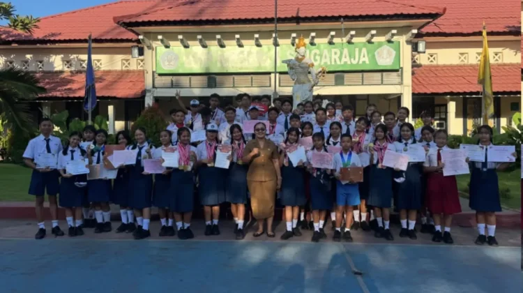 Semangat Baru Spensaraja Diwarnai Apresiasi Prestasi Siswa