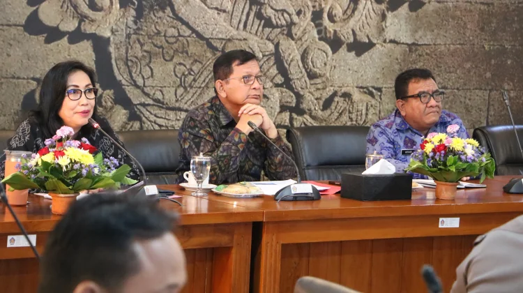 Gerak Jalan 45 Kilometer Buleleng Pisahkan Kategori Pelajar dan Umum