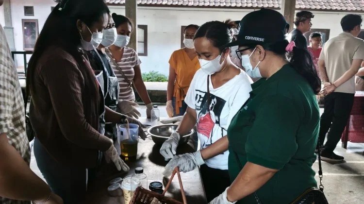 Dari Limbah Jadi Cuan, Inovasi Green Product Berdayakan PKK di Desa Bengkel