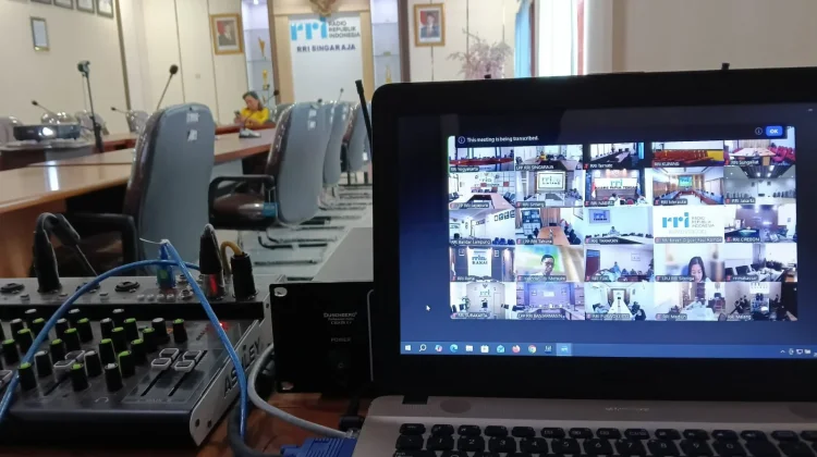 AI Bukan Lagi Sekadar Chatbot, Kini Bisa Menjadi Notulis Rapat