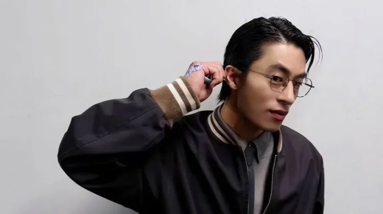 Koo Kyo Hwan Jadi Target Misterius di “Revival Man: The Red"