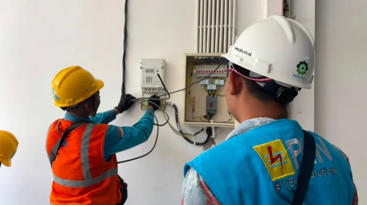 PLN Perkuat Koperasi Merah Putih Panji dengan Listrik Andal 16.500 VA