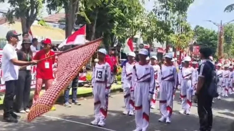 Gerak Jalan, Olahraga Sekaligus Bangun Kebersamaan