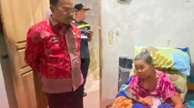 Dinsos Buleleng Perkuat Atensi Lansia Sakit Kronis di Desa Pengulon