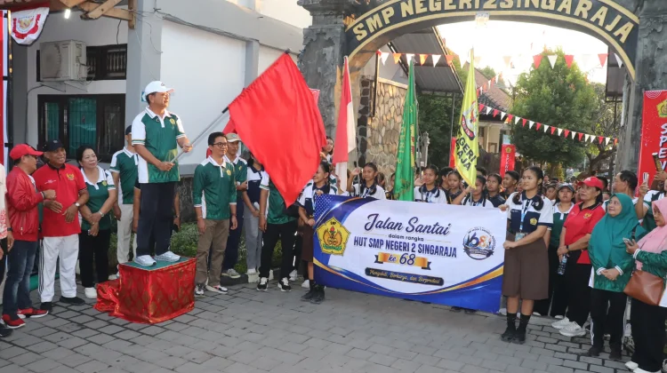 Sutjidra Kembali ke Almamater, Suntik Semangat Siswa SMPN 2 Singaraja