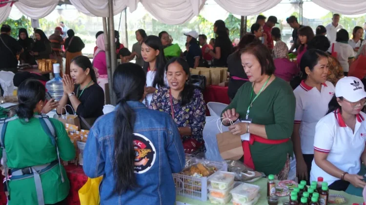 Pasar Rakyat PKK Bali di Jembrana Raup Omzet Rp672 Juta