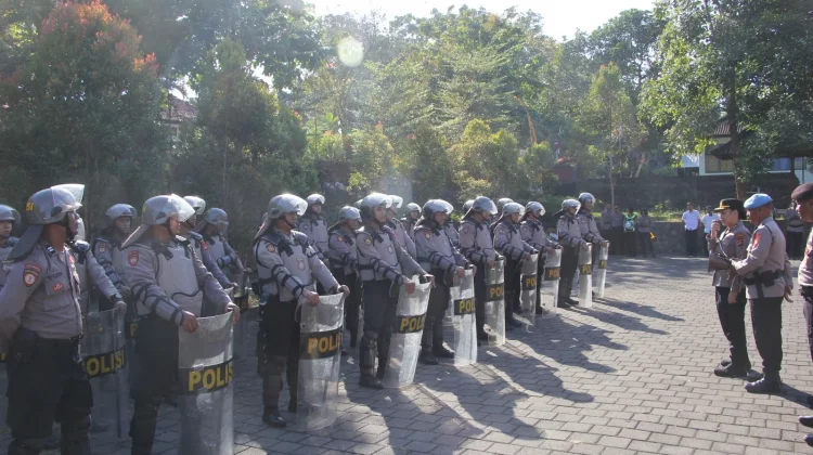 Kapolres Jembrana Cek Kesiapan Dalmas Hadapi Situasi Kontinjensi