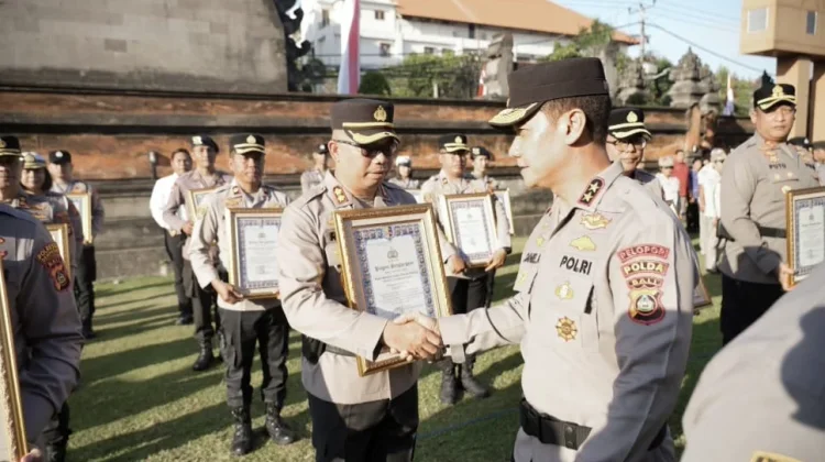 Polres Buleleng Raih Penghargaan Kapolri atas Pelayanan Publik Prima
