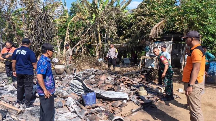 Rumah Warga Patas Ludes Terbakar, Kerugian Capai Rp10 Juta