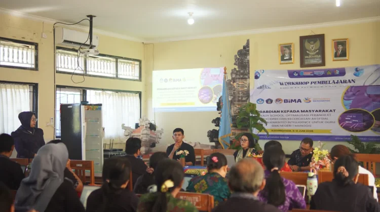 Undiksha Gelar Pelatihan Koding dan Kecerdasan AI untuk Guru SMAN 1 Manggis
