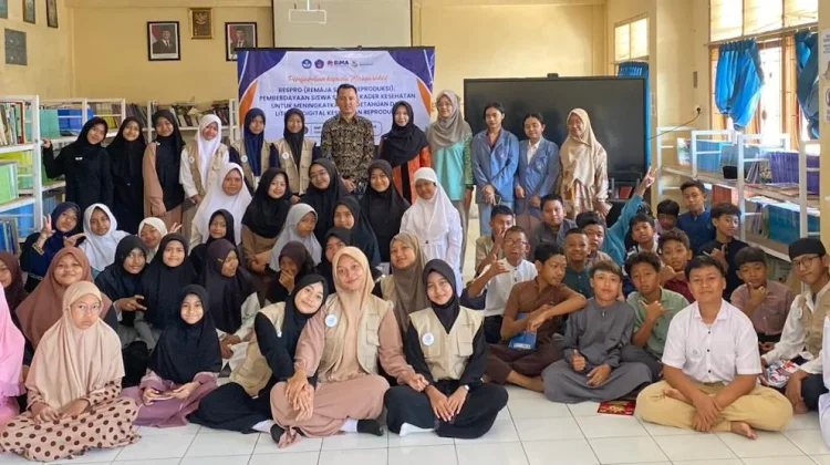 RESPRO Berdayakan Siswa SMP Muhammadiyah 2 Singaraja sebagai Kader Kesehatan