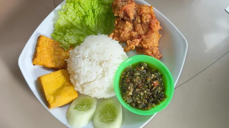 Ayam Kipas, Sajian Gurih yang Bikin Selera Makan Makin Menggoda