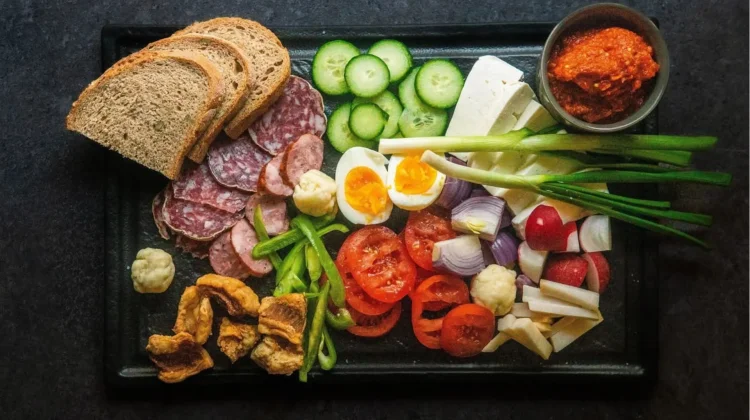 Balkan Breakfast, Tren Sarapan Sederhana yang Viral di Media Sosial