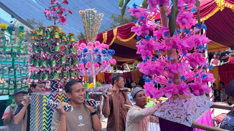 Tradisi Sokok Pegayaman Perkuat Nilai Sedekah dan Toleransi