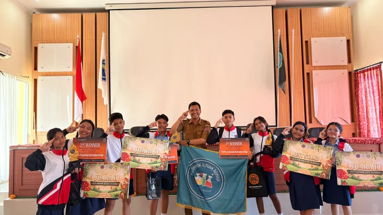 KIR Spenser Borong 4 Prestasi di Ajang Karya Tulis Ilmiah Tingkat Provinsi