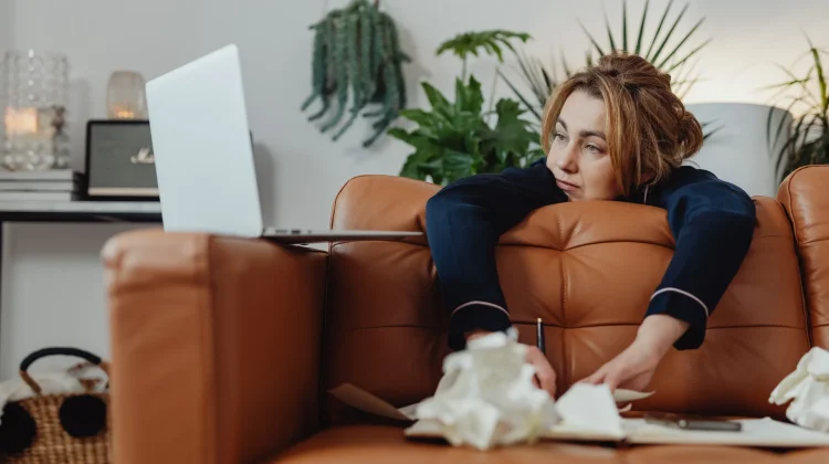 Digital Fatigue, ketika Paparan Teknologi Memicu Rasa Lelah dan Jenuh