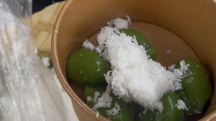 Resep dan Cara Membuat Klepon Tradisional yang Kenyal dan Lumer di Mulut