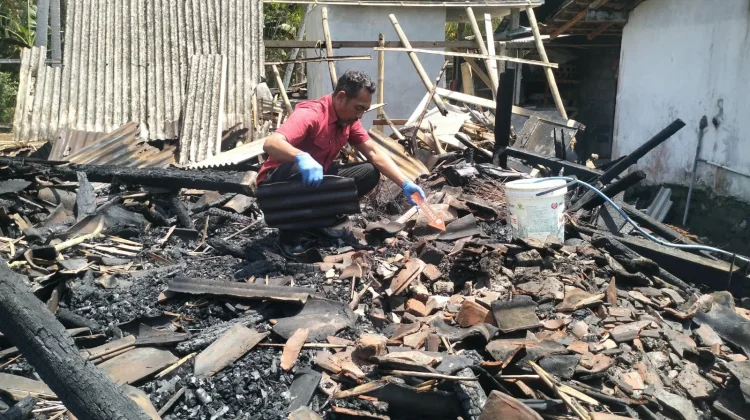Dapur Semi Permanen di Mendoyo Terbakar, Kerugian Rp30 Juta