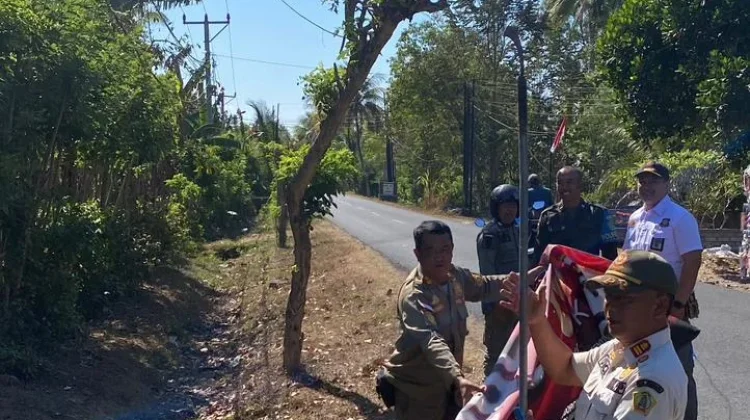 Satpol PP Jembrana Tertibkan 37 Media Promosi Liar