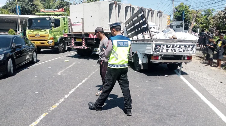 Kecelakaan di Jalur Denpasar-Gilimanuk, Pengemudi Pick Up Meninggal Dunia
