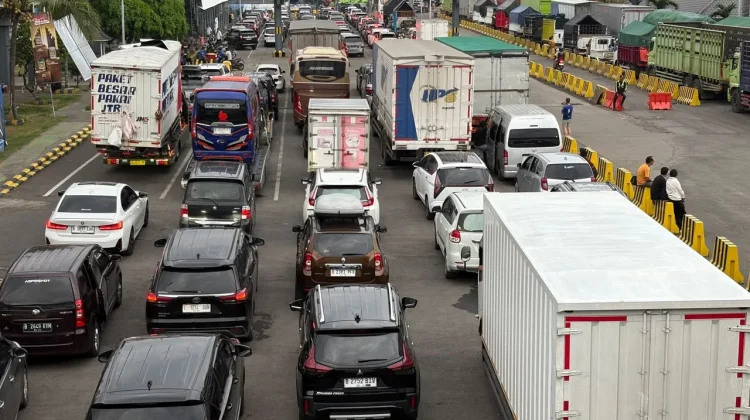 Layanan Ketapang-Gilimanuk Kembali Normal, Antrean Terus Diurai