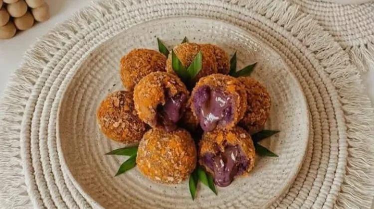 Bola Ubi Kekinian, Jajanan Tradisional yang Naik Kelas