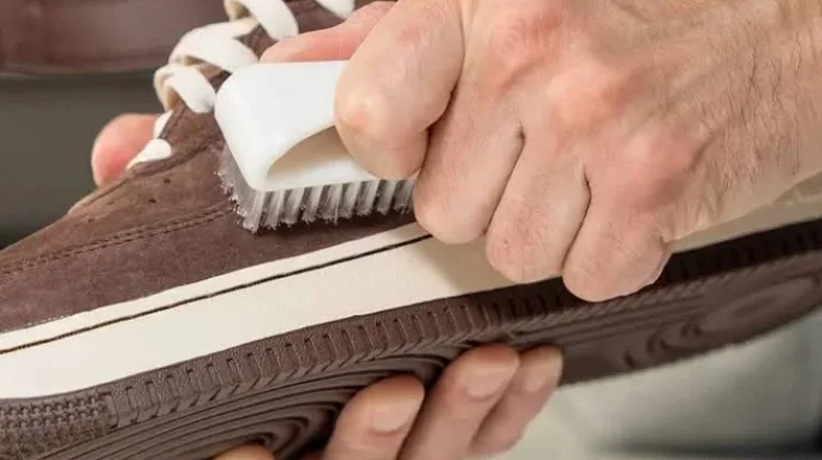 Tips Memilih dan Merawat Sepatu Berbahan Suede agar Tidak Cepat Rusak