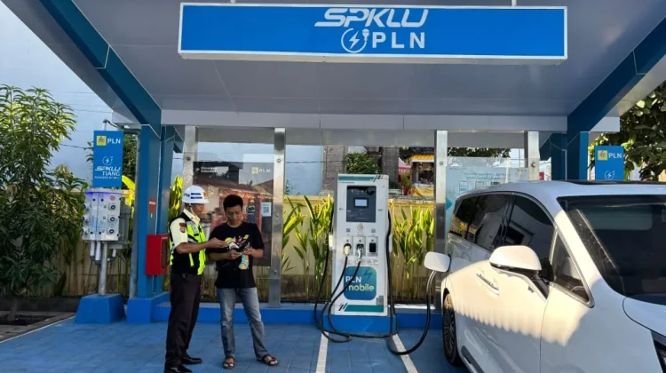 SPKLU PLN Singaraja Mudahkan Perjalanan Ibadah EV Menuju Bali