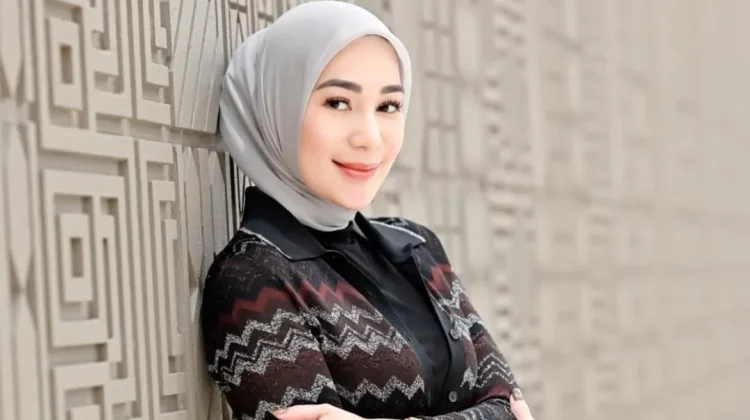 Sudah Cerai dari Andre Taulany, Erin Masih Pakai Nama Taulany, Ini Alasannya