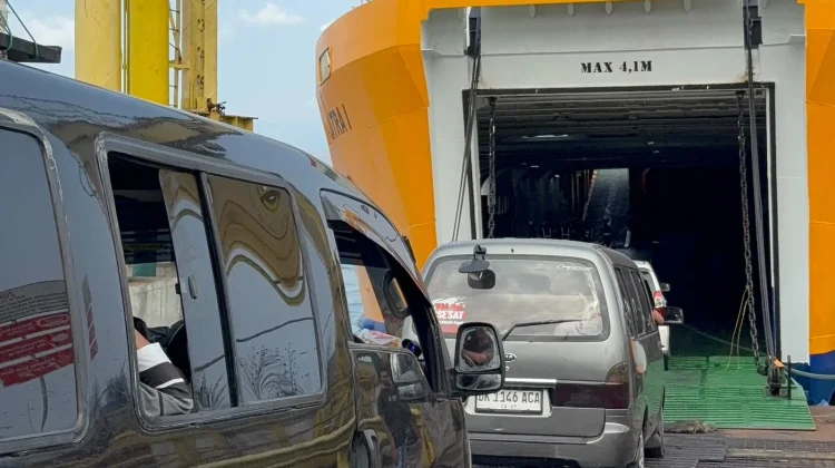 ASDP Operasikan 24 Kapal di Lintasan Ketapang-Gilimanuk, Antrean Diurai Bertahap