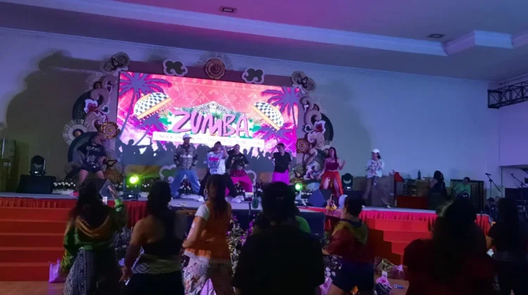 Zumba Endek Energetic Angkat Kain Endek dalam Olahraga Modern
