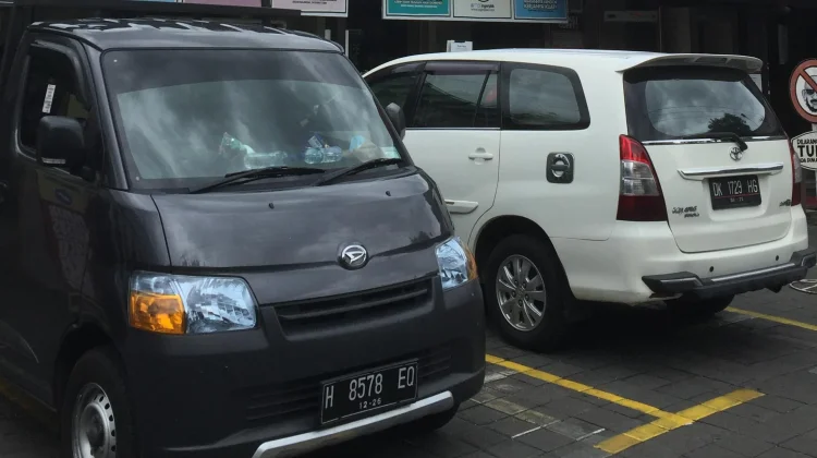 Parkir Badan Jalan di Singaraja Masih Jadi Perhatian DISHUB