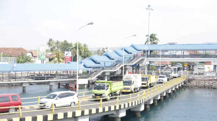 6.082 Truk Menyebrang dalam Tiga Hari, ASDP Percepat Penguraian Antrean