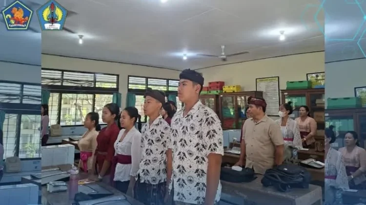 Spensaraja Laksanakan Pengimbasan Bimtek BOSP ke SMP Negeri 5 Singaraja