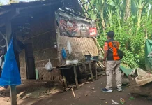 Angin Kencang Rusak Atap Rumah di Tegal Badeng Timur