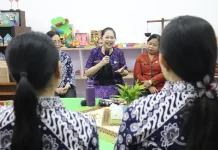 Kunjungi Sekolah, Wardhany Sutjidra Tekankan Penguatan Karakter Bersih dan Sehat