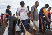 Pemkab Buleleng Gelar Bersih Pantai Serentak