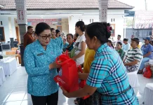 Program Bergerak dan Berbagi Salurkan Bantuan untuk Lansia, Ibu Hamil dan Balita