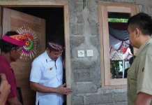 Bupati Jembrana Tekankan Asta Kosala Kosali pada Bedah Rumah